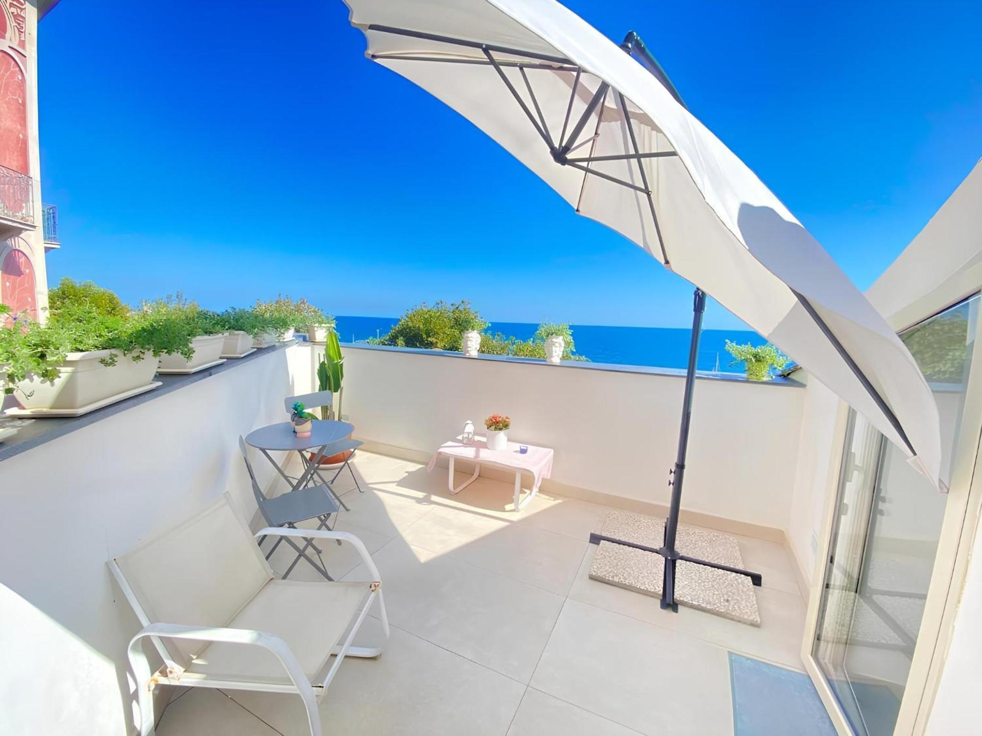 Mare Damuri Con Terrazza Vista Mare Apartment Catania Bagian luar foto